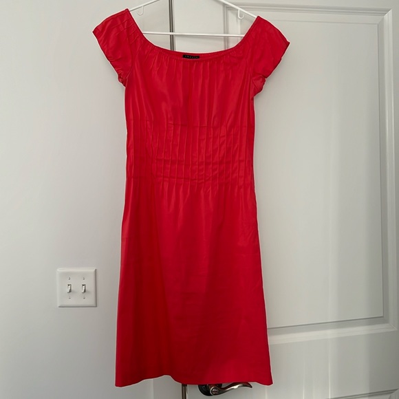 Theory Ashby Pleated short sleeve dress. Size: 2. Color: coral. - Picture 1 of 7
